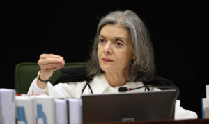 Ministra Cármen Lúcia é eleita presidente do STF